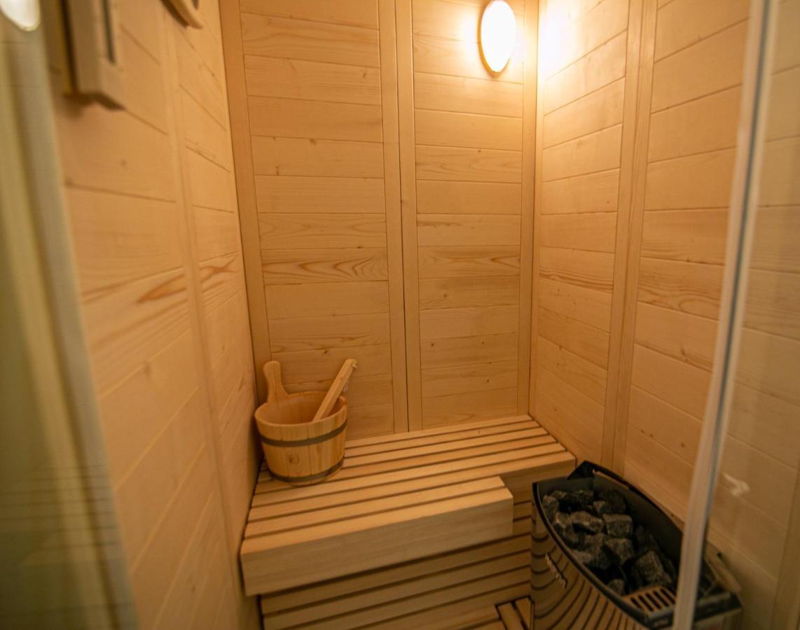 Nobili Guesthouse Aten Exteriör bild