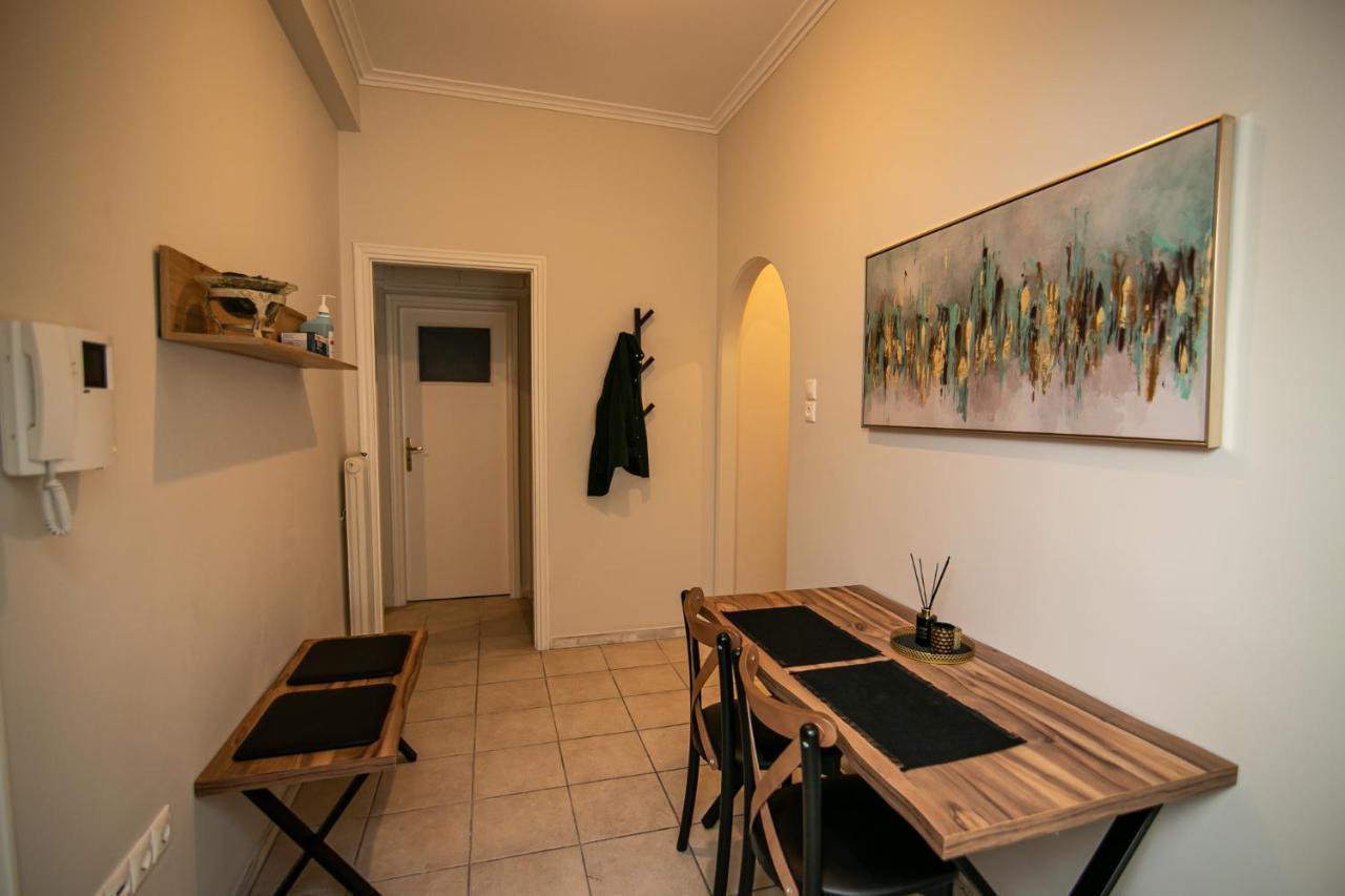 Nobili Guesthouse Aten Exteriör bild